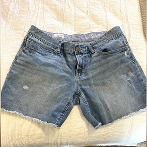 Gap shorts, size 8. Vintage.